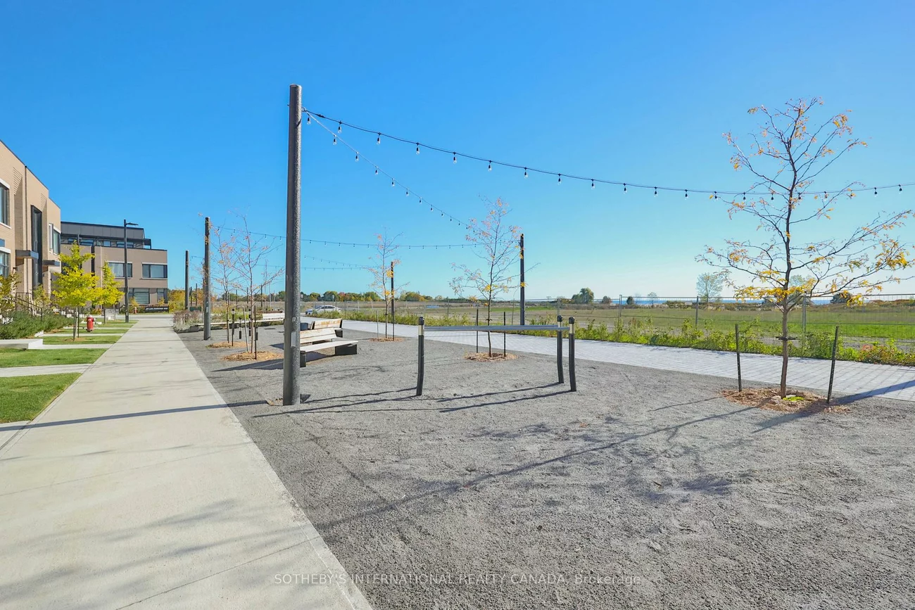 60, Lou Parsons Way, Port Credit, Mississauga