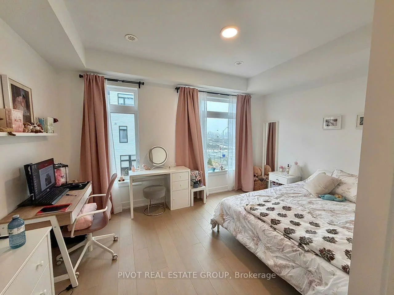 35, Lou Parsons, Port Credit, Mississauga