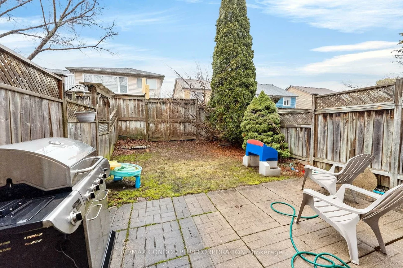 2945, Thomas, Central Erin Mills, Mississauga