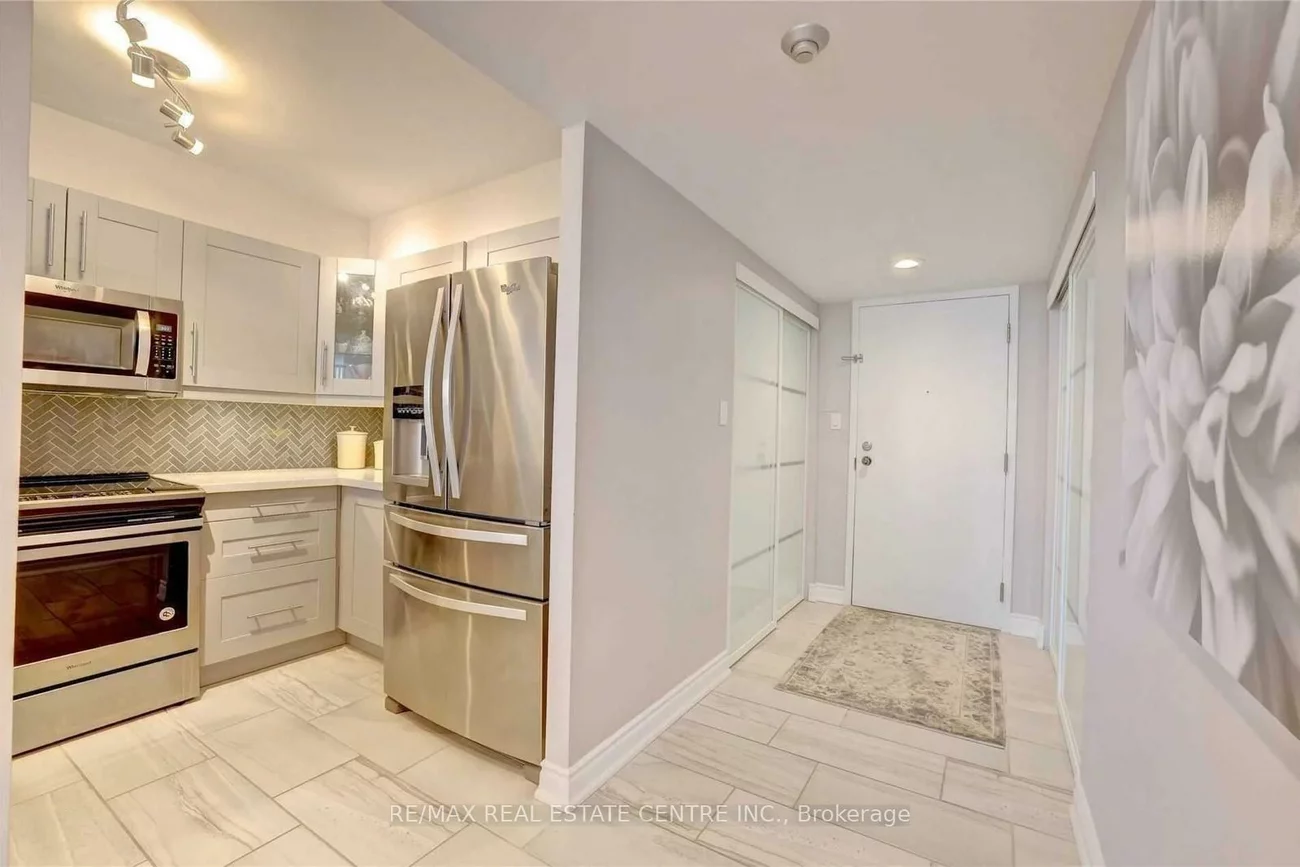 50, Eglinton, Hurontario, Mississauga