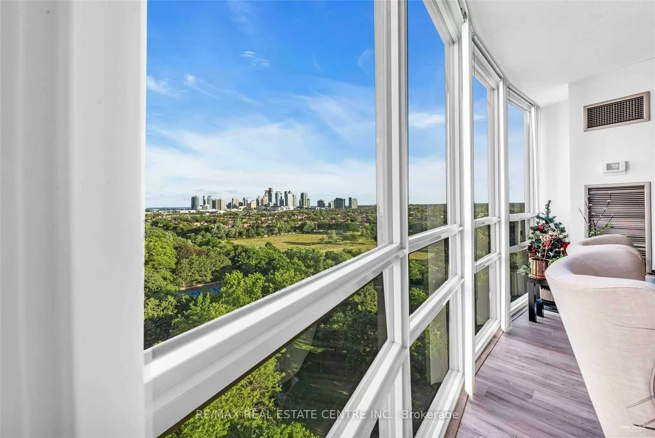 50, Eglinton, Hurontario, Mississauga