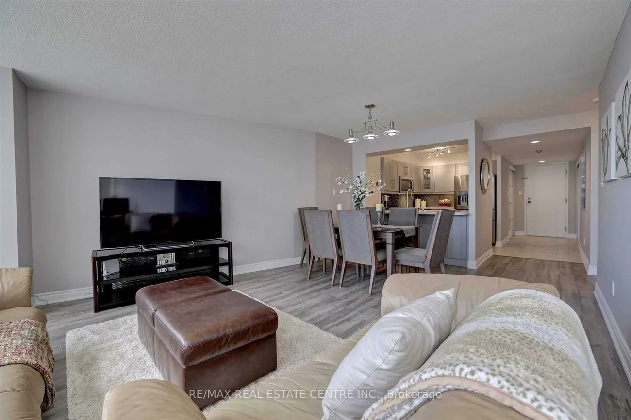 50, Eglinton, Hurontario, Mississauga