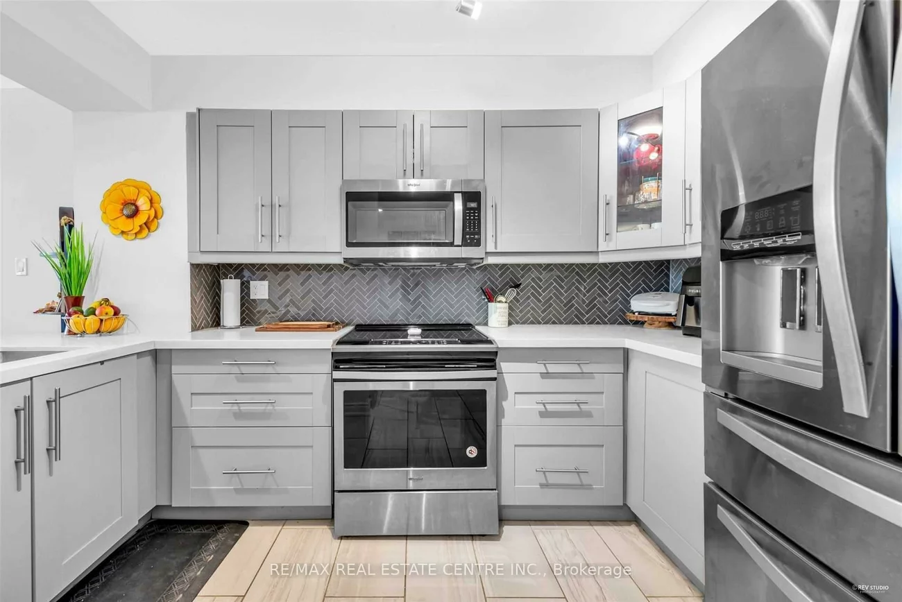 50, Eglinton, Hurontario, Mississauga