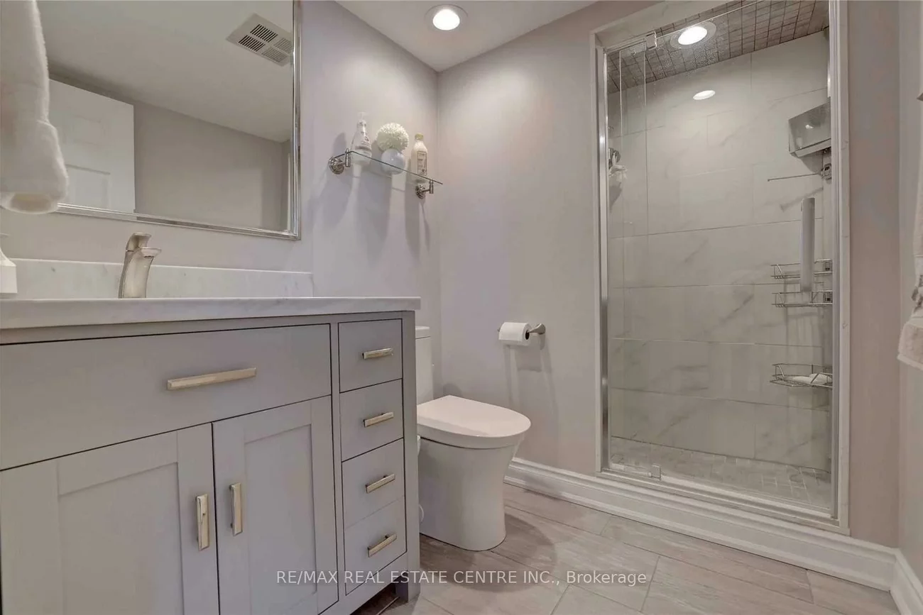 50, Eglinton, Hurontario, Mississauga