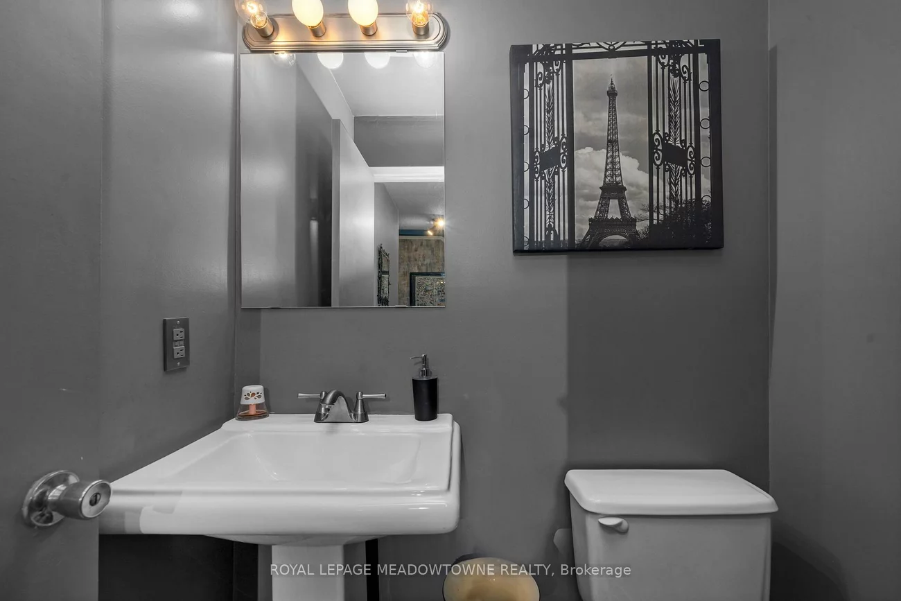 3079, Fifth, Erin Mills, Mississauga
