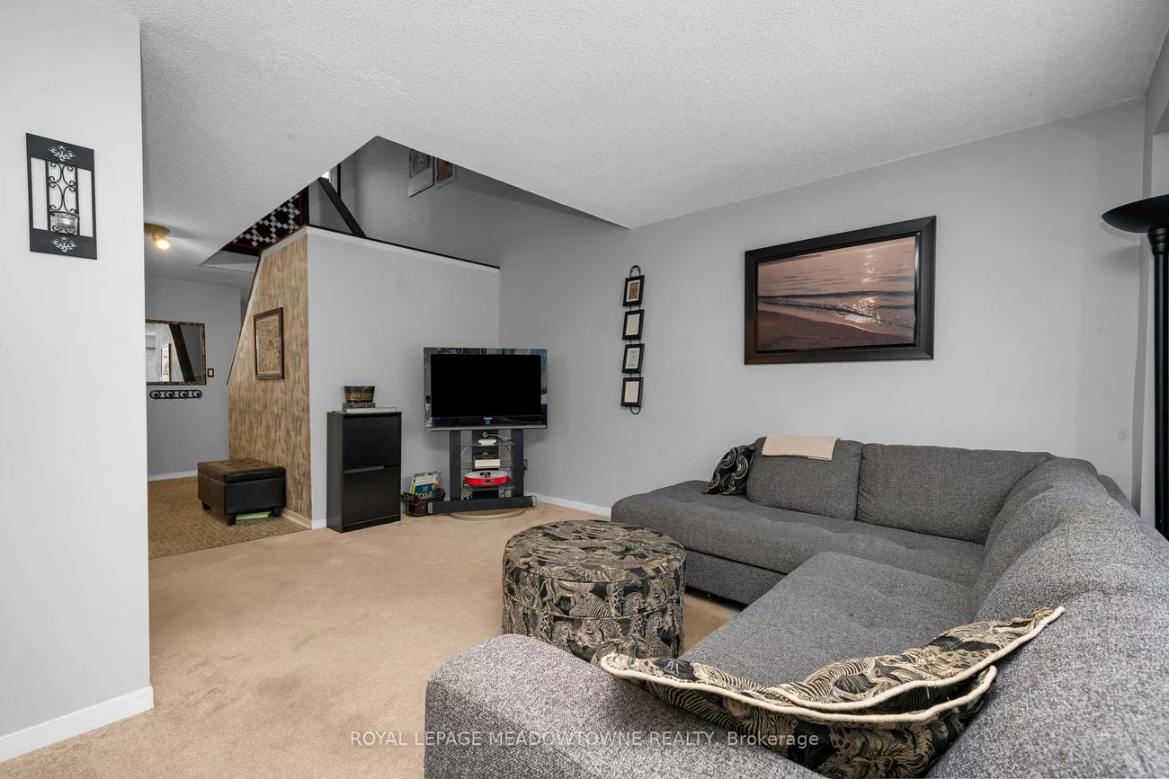 3079, Fifth, Erin Mills, Mississauga