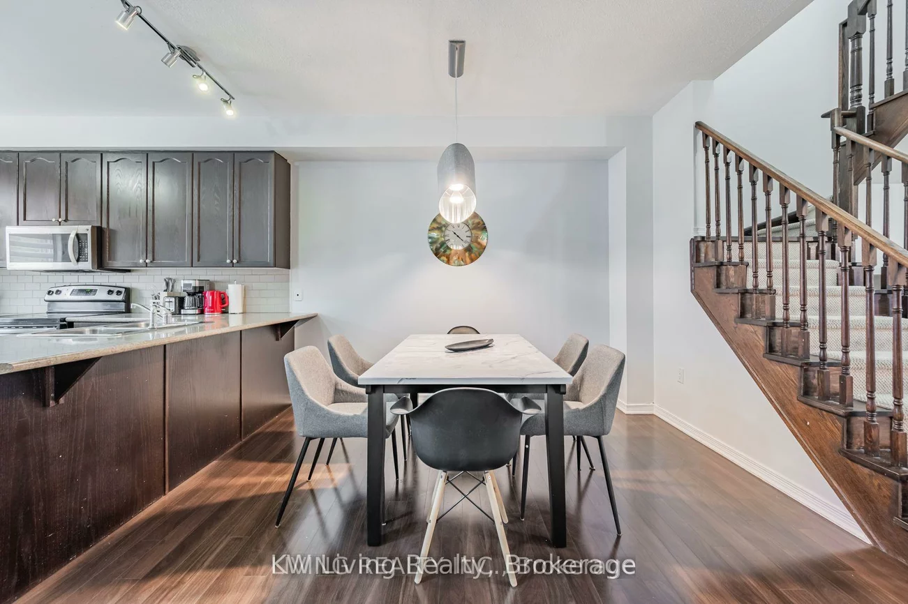 6625, Falconer, Streetsville, Mississauga