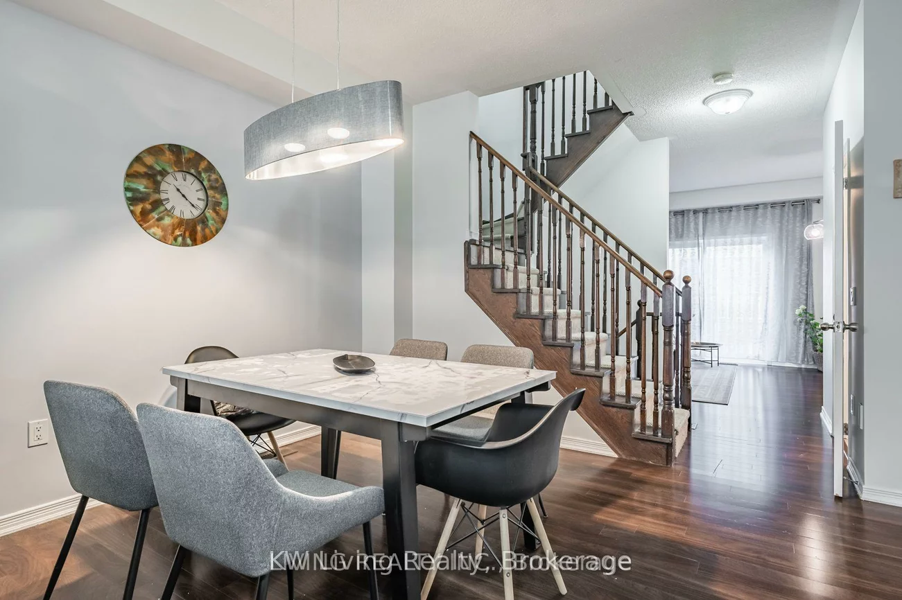 6625, Falconer, Streetsville, Mississauga