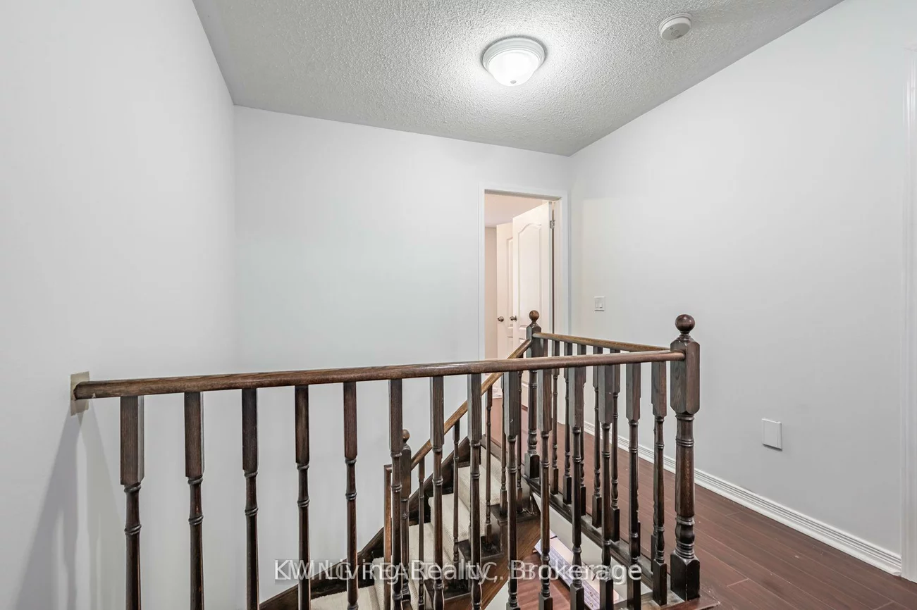 6625, Falconer, Streetsville, Mississauga