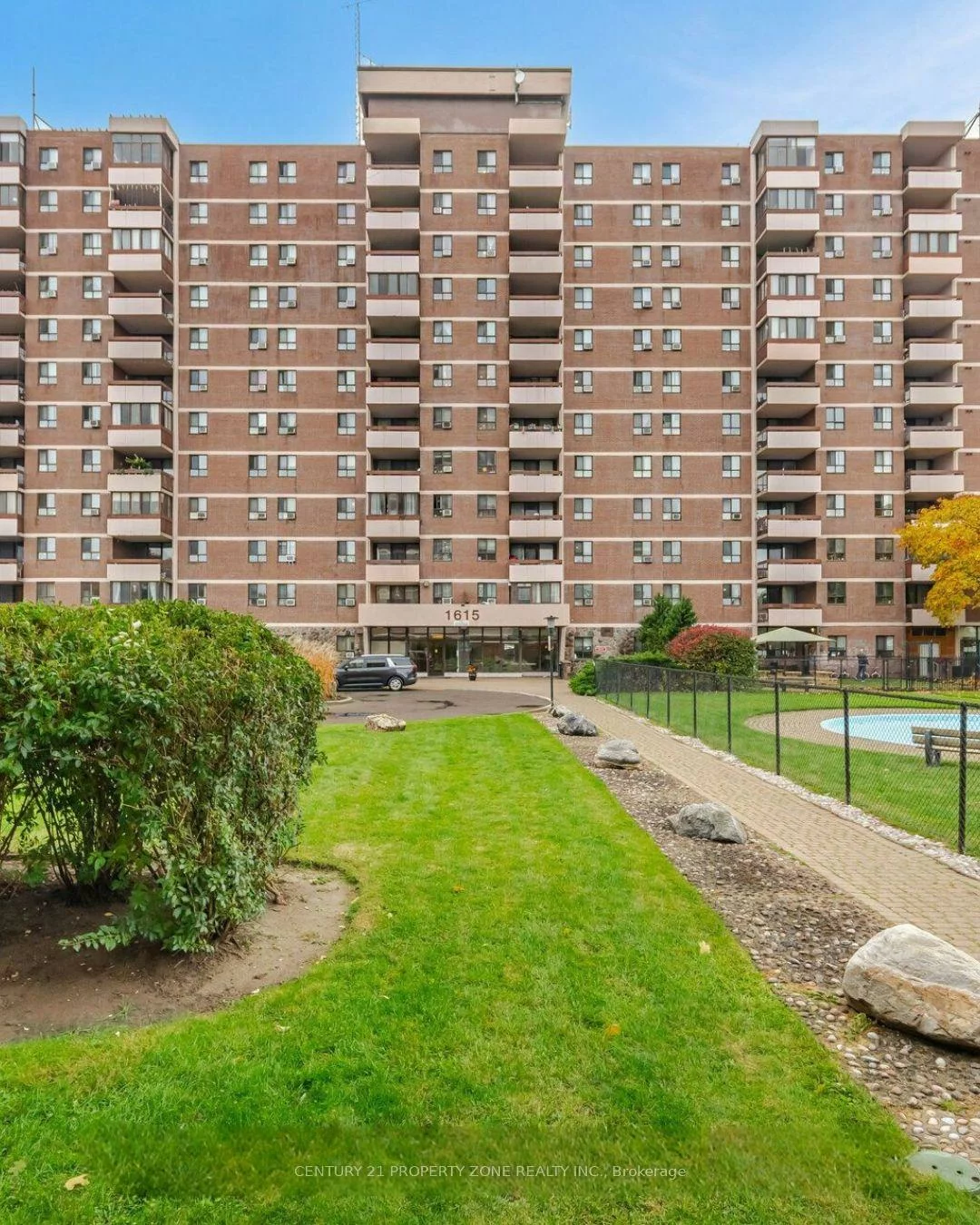 1625, Bloor, Applewood, Mississauga