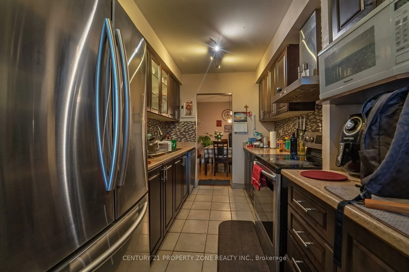 1625, Bloor, Applewood, Mississauga