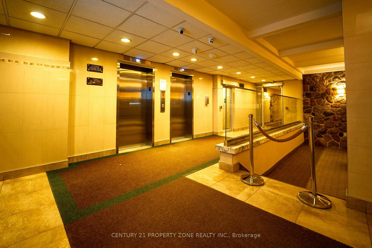 1625, Bloor, Applewood, Mississauga