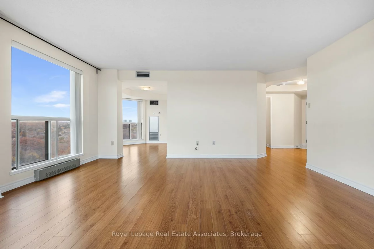 2155, Burnhamthorpe, Erin Mills, Mississauga