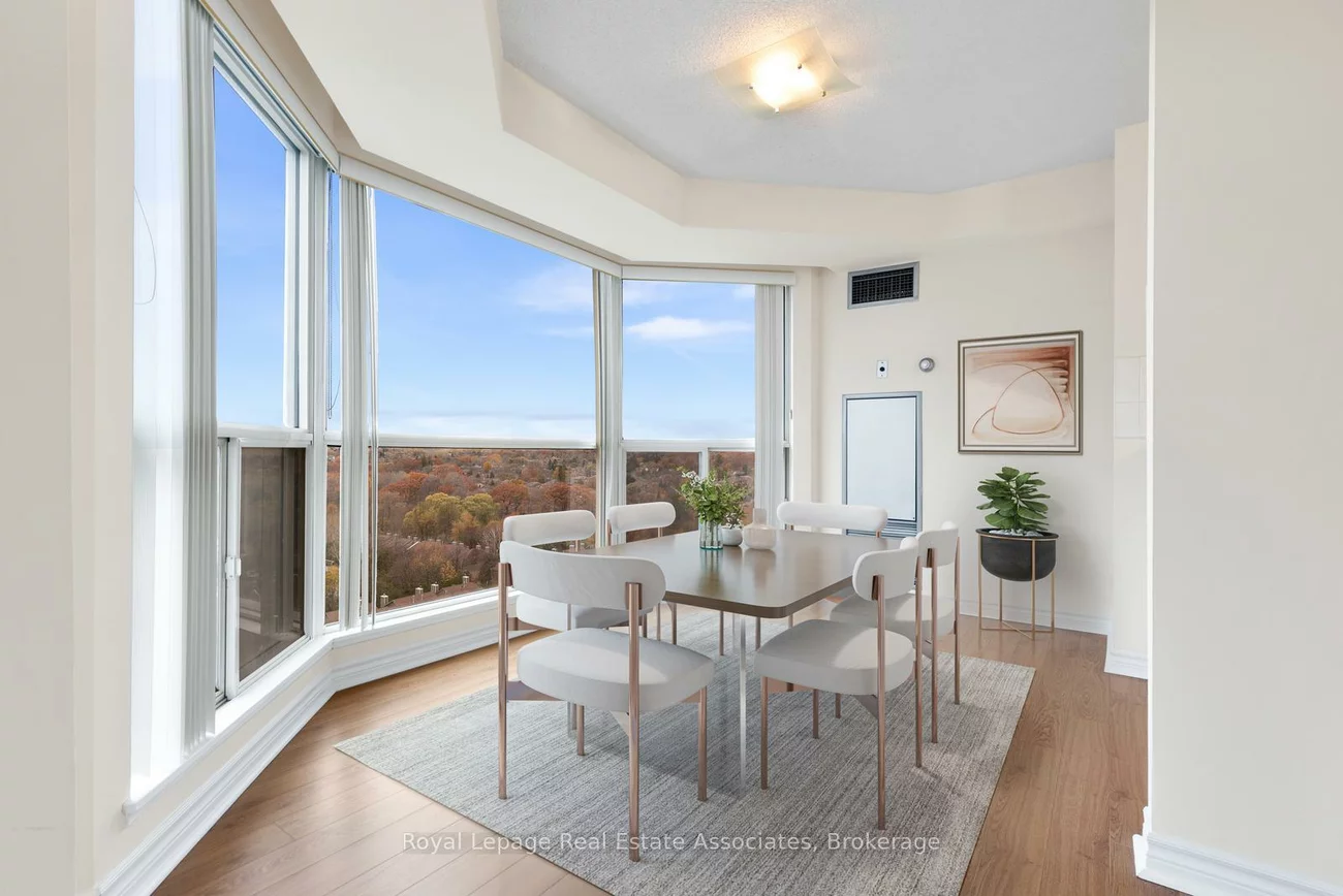 2155, Burnhamthorpe, Erin Mills, Mississauga
