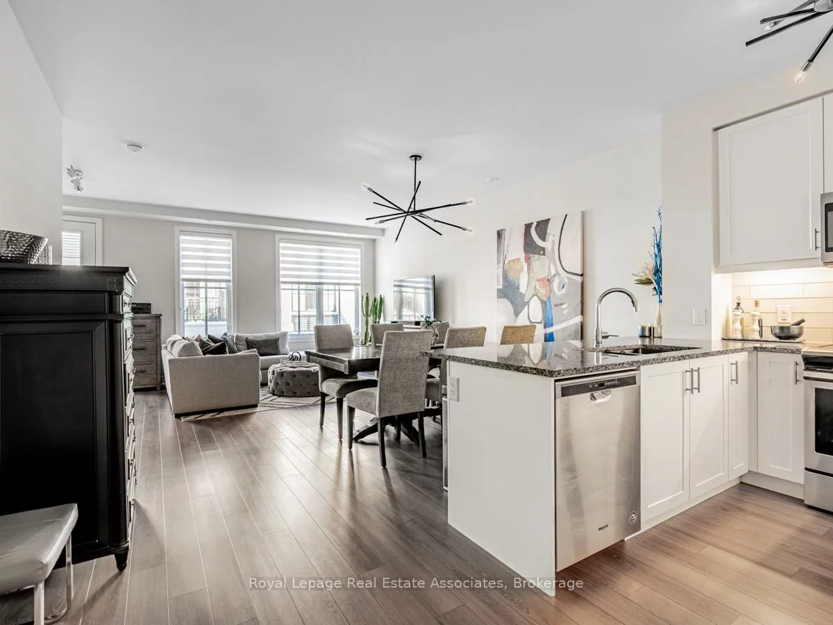 657, Cricklewood, Mineola, Mississauga