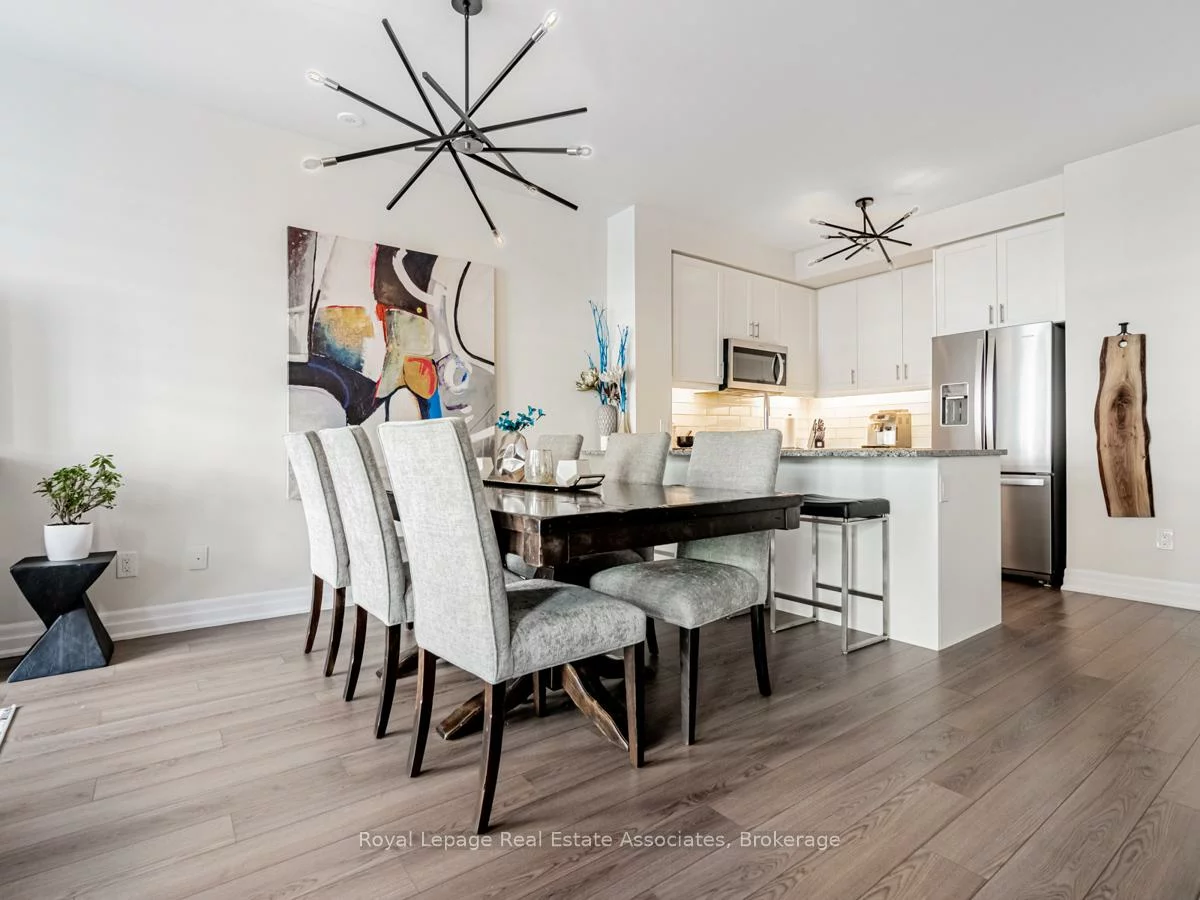 657, Cricklewood, Mineola, Mississauga