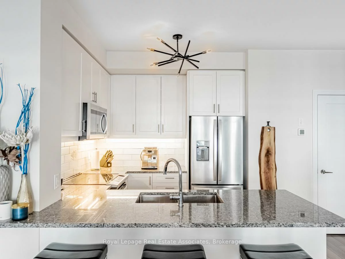 657, Cricklewood, Mineola, Mississauga