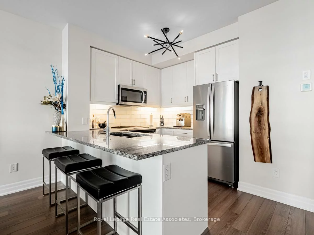 657, Cricklewood, Mineola, Mississauga