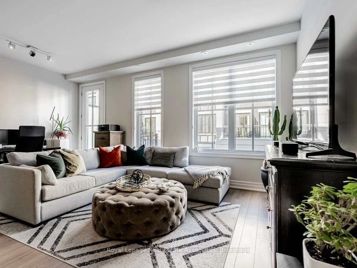 657, Cricklewood, Mineola, Mississauga