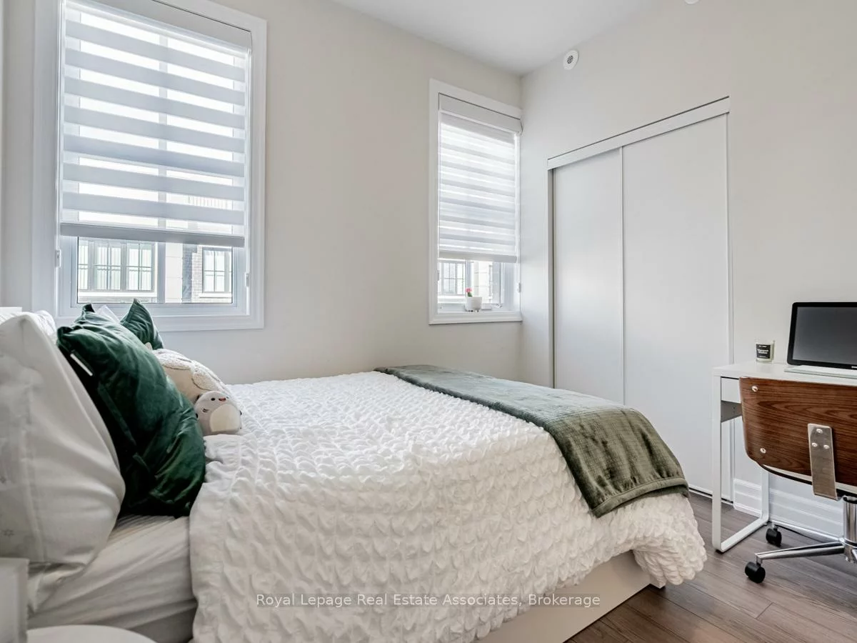 657, Cricklewood, Mineola, Mississauga