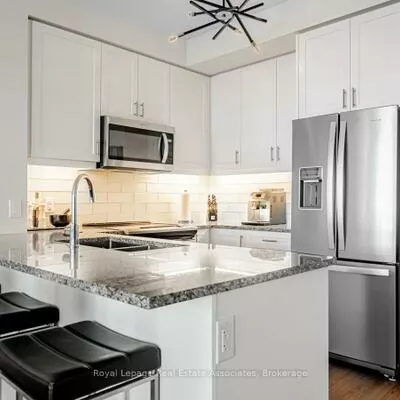 657, Cricklewood, Mineola, Mississauga