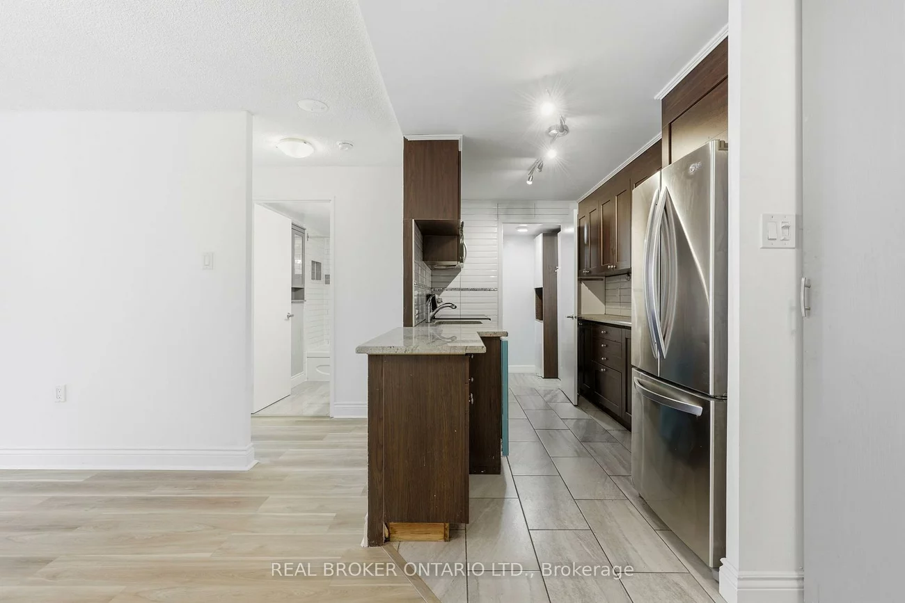 25, Fairview, Fairview, Mississauga