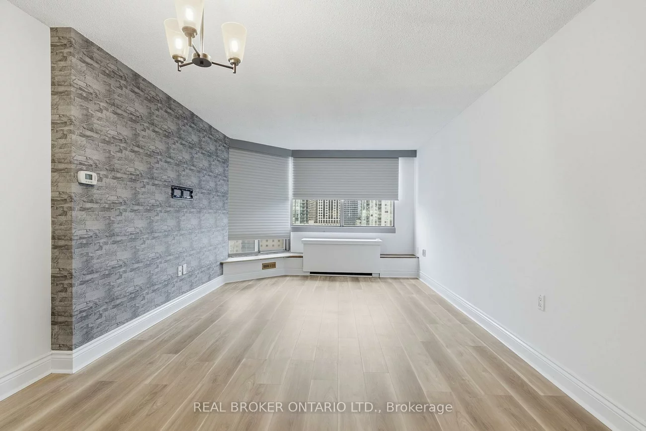 25, Fairview, Fairview, Mississauga