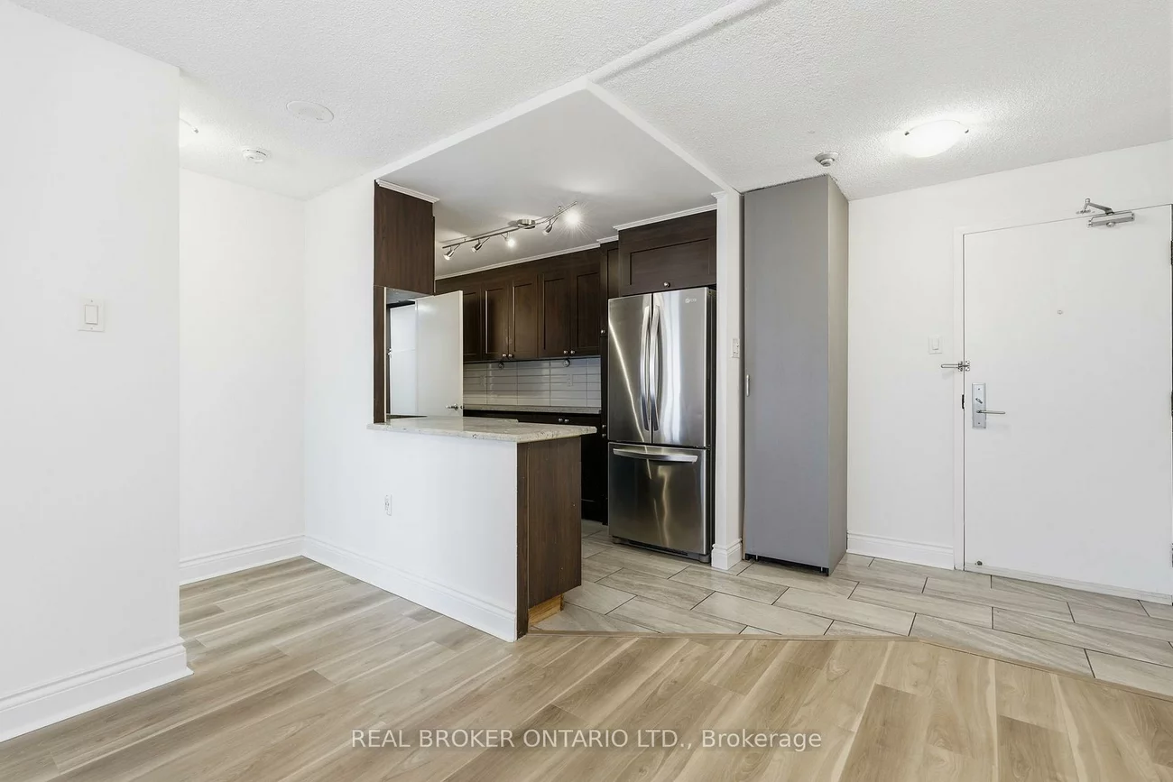 25, Fairview, Fairview, Mississauga