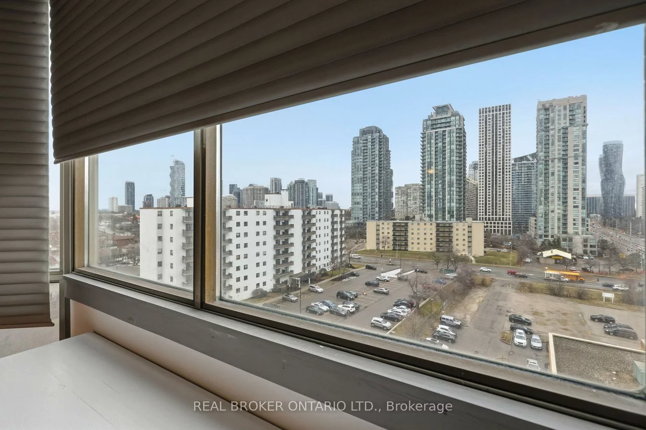 25, Fairview, Fairview, Mississauga