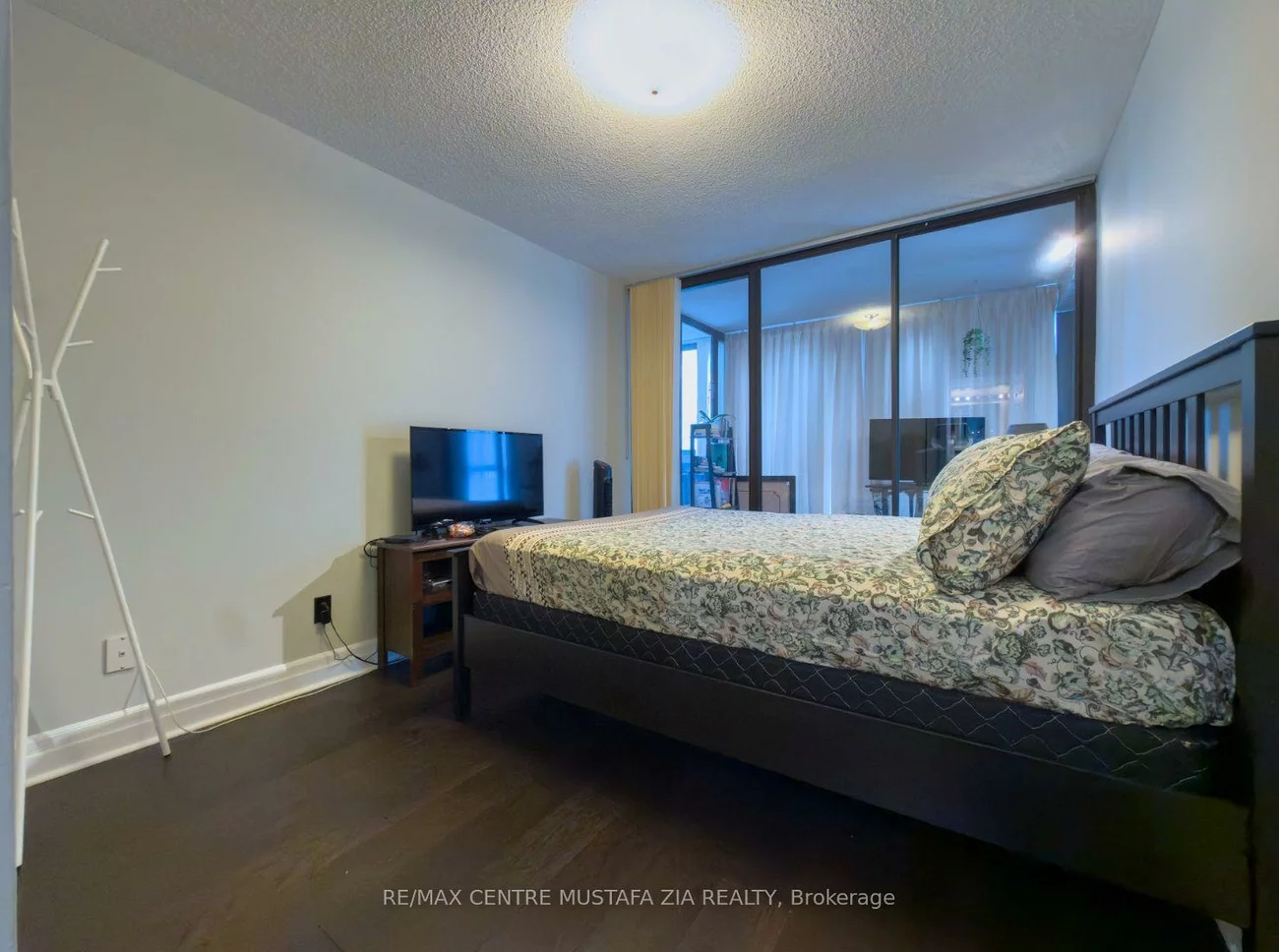 4235, Sherwoodtowne, City Centre, Mississauga