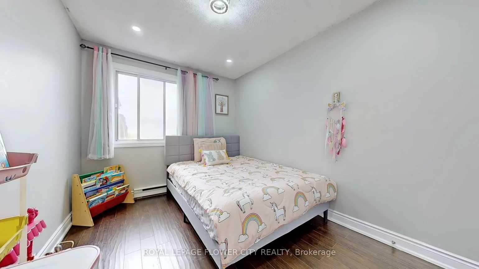 2170, Bromsgrove, Clarkson, Mississauga