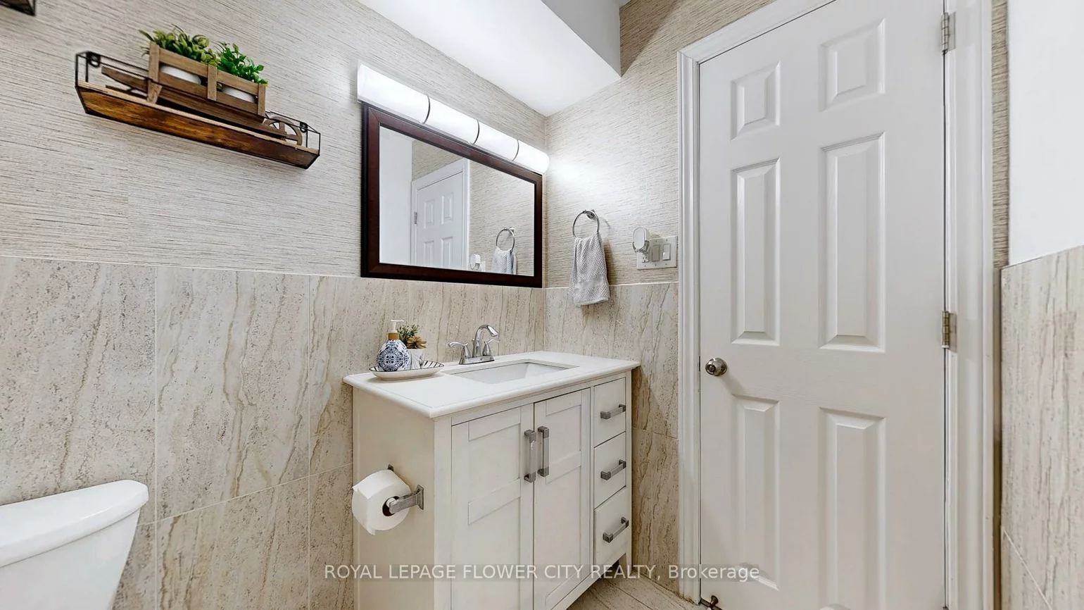 2170, Bromsgrove, Clarkson, Mississauga