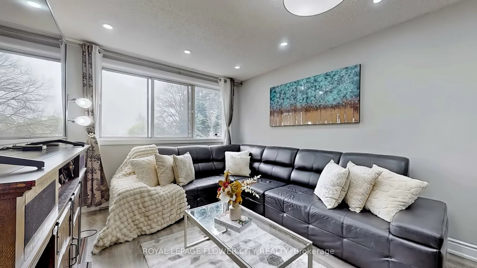 2170, Bromsgrove, Clarkson, Mississauga