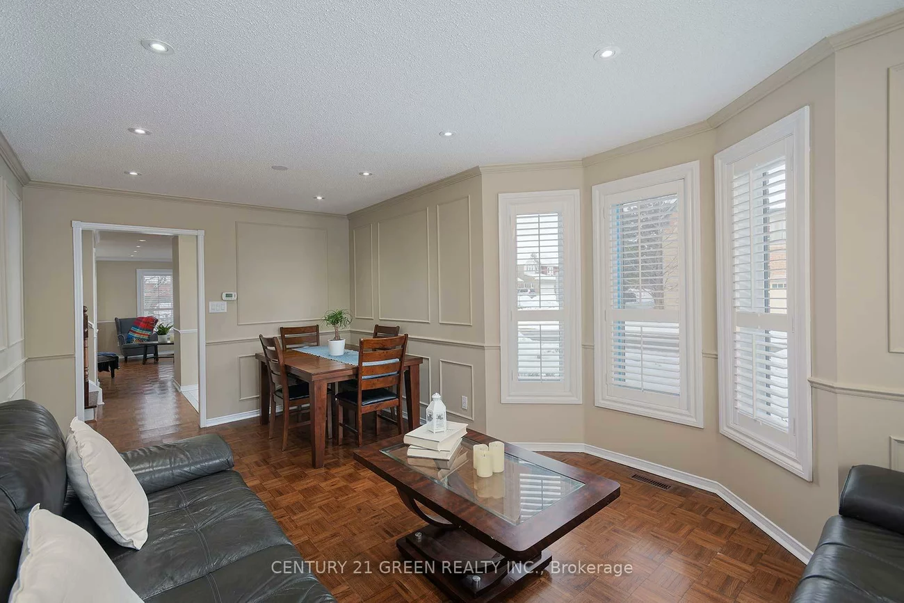 455, Apache, Hurontario, Mississauga