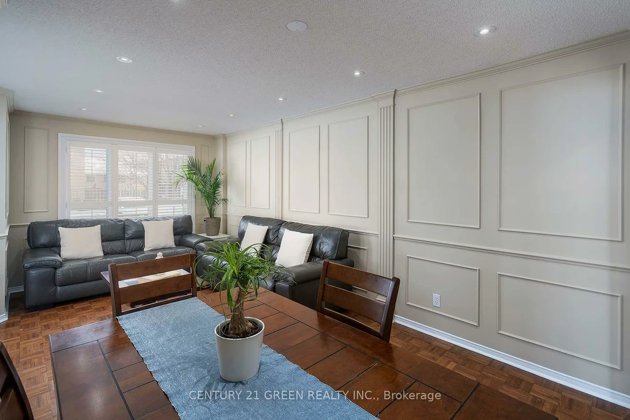 455, Apache, Hurontario, Mississauga