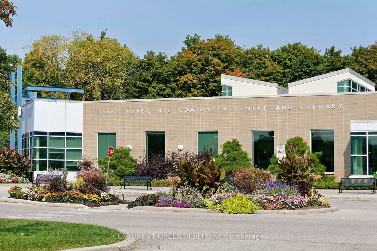 455, Apache, Hurontario, Mississauga