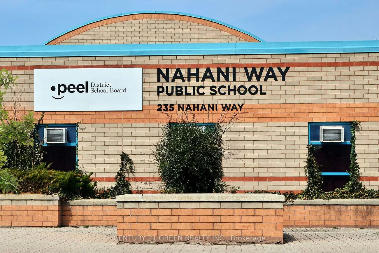 455, Apache, Hurontario, Mississauga