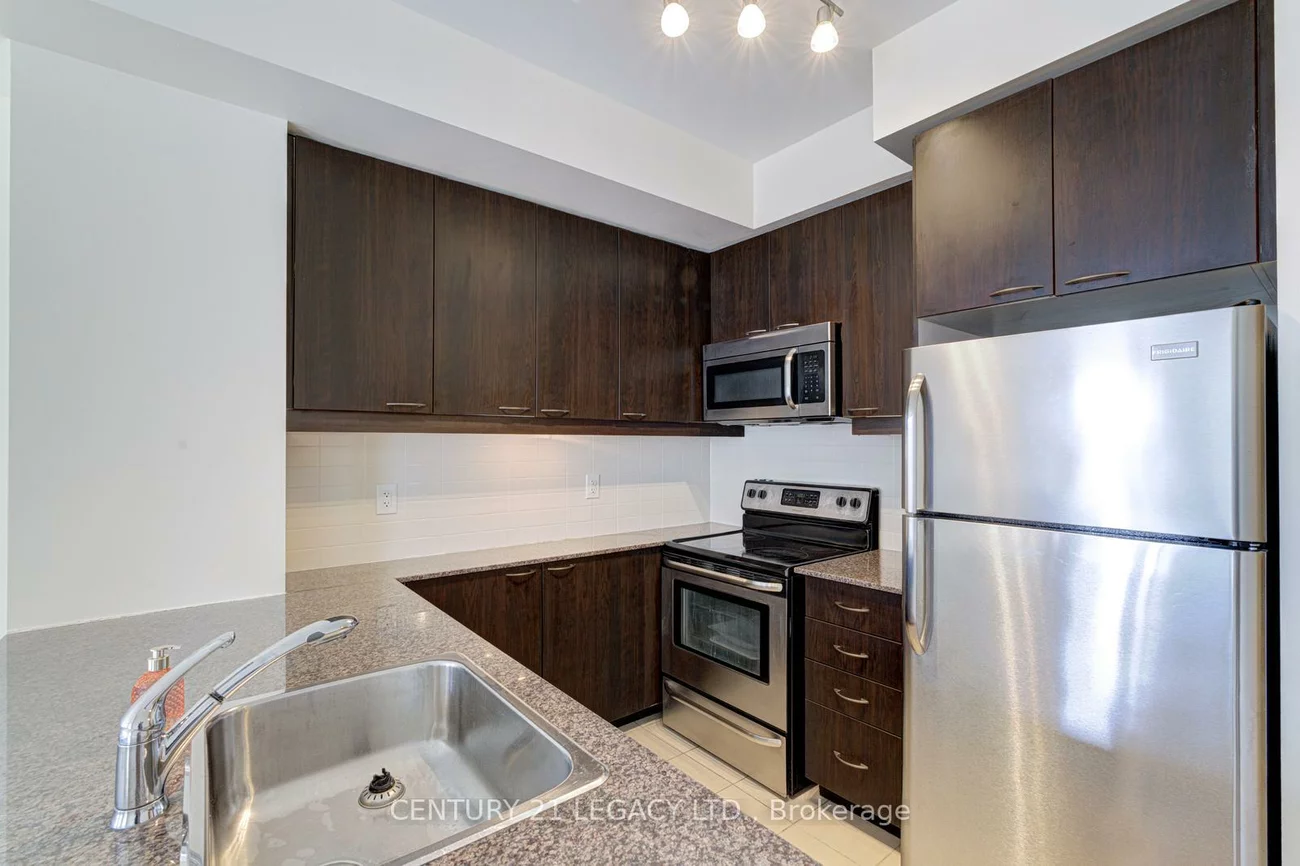 385, Prince Of Wales, City Centre, Mississauga