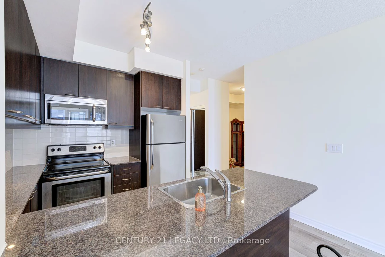 385, Prince Of Wales, City Centre, Mississauga