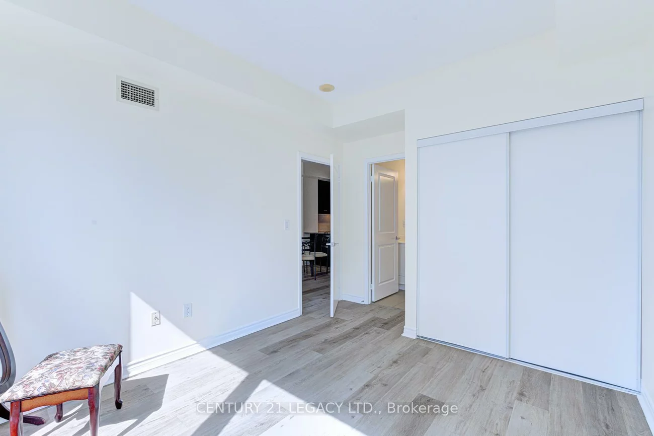 385, Prince Of Wales, City Centre, Mississauga