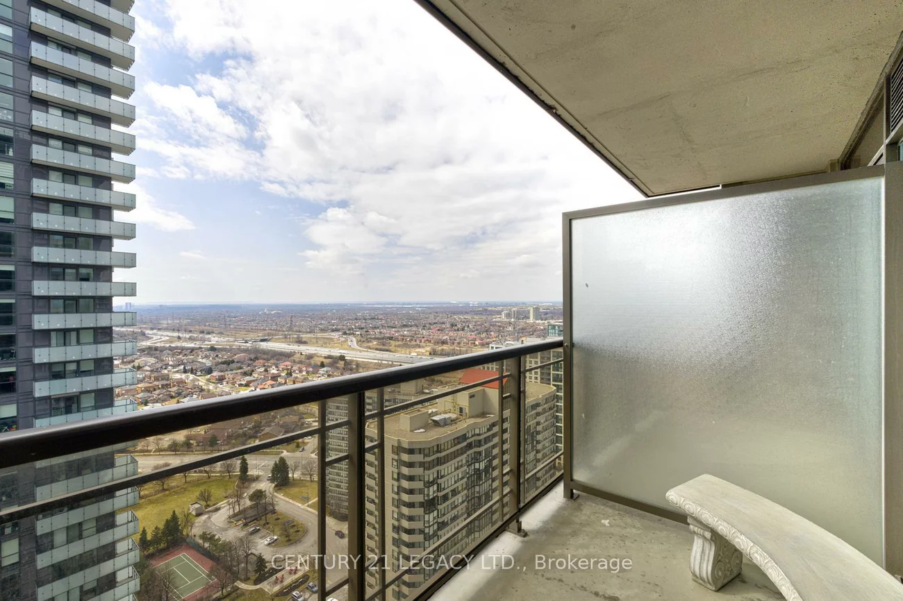 385, Prince Of Wales, City Centre, Mississauga
