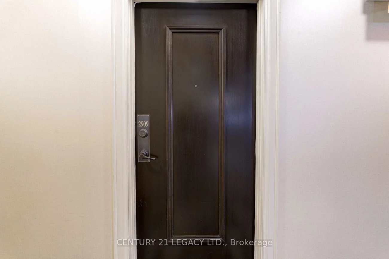 385, Prince Of Wales, City Centre, Mississauga