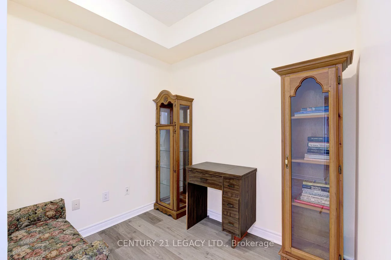 385, Prince Of Wales, City Centre, Mississauga