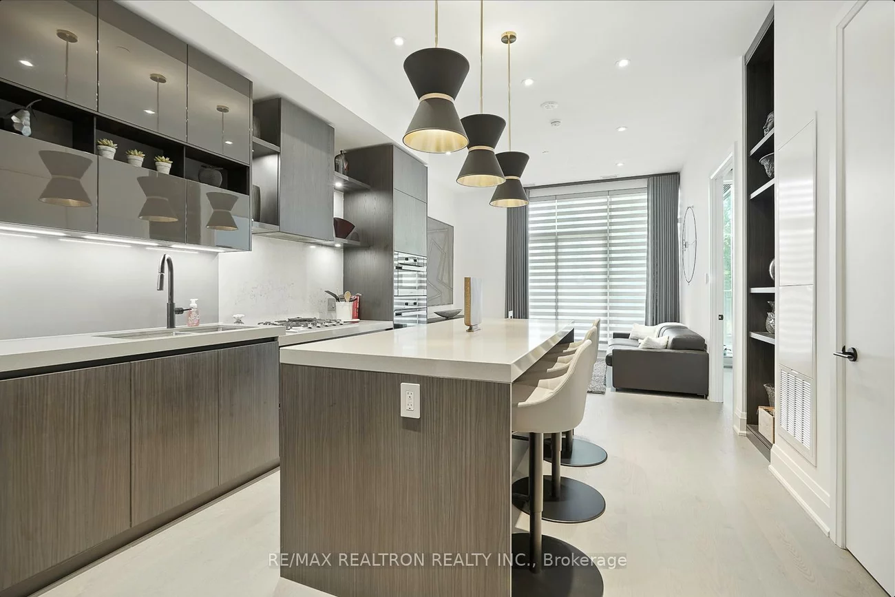 55, Port, Port Credit, Mississauga