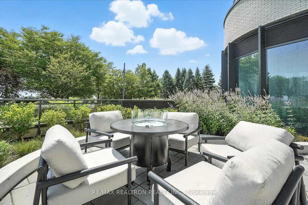 55, Port, Port Credit, Mississauga