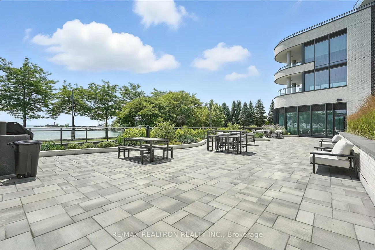 55, Port, Port Credit, Mississauga