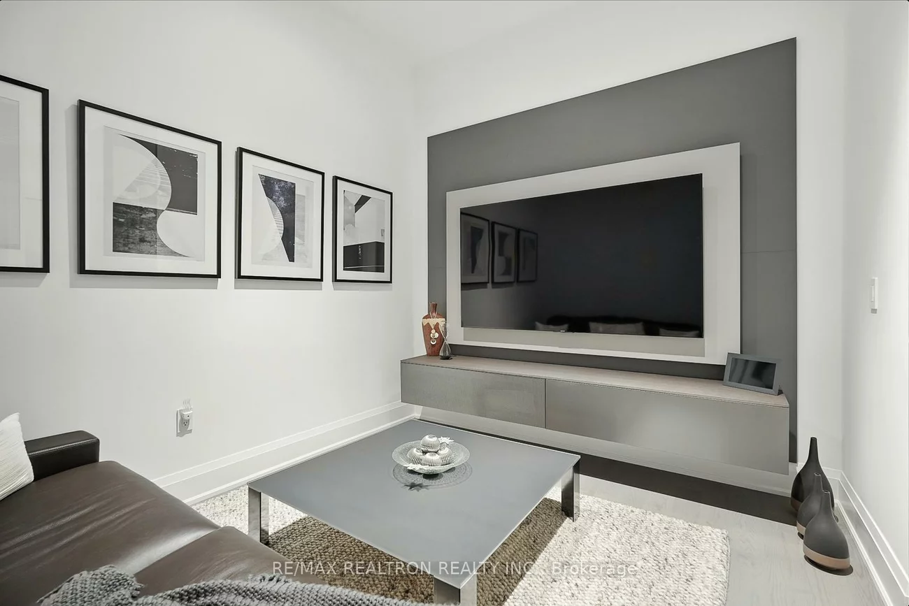 55, Port, Port Credit, Mississauga