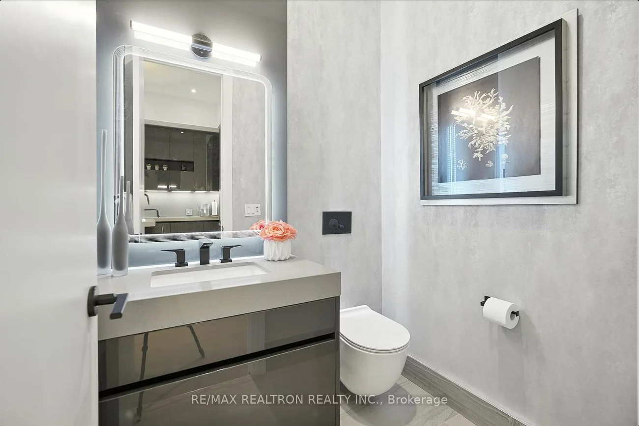 55, Port, Port Credit, Mississauga