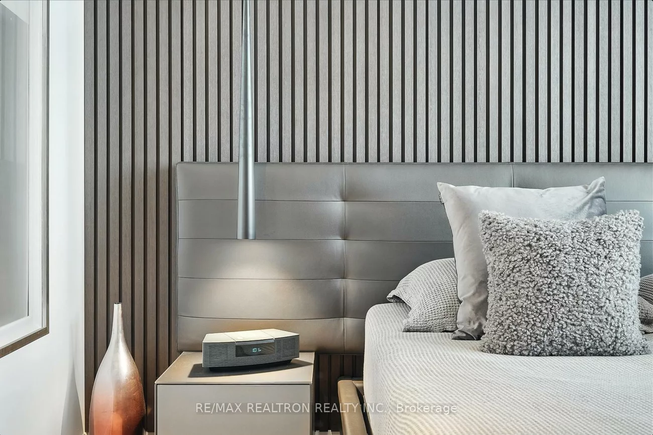 55, Port, Port Credit, Mississauga