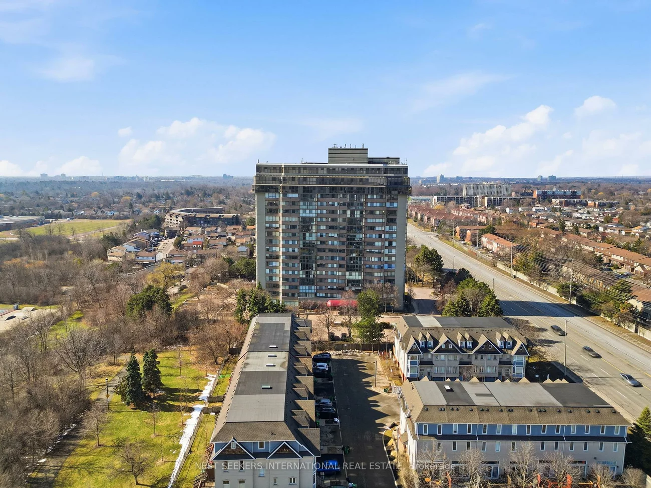 880, Dundas, Erindale, Mississauga
